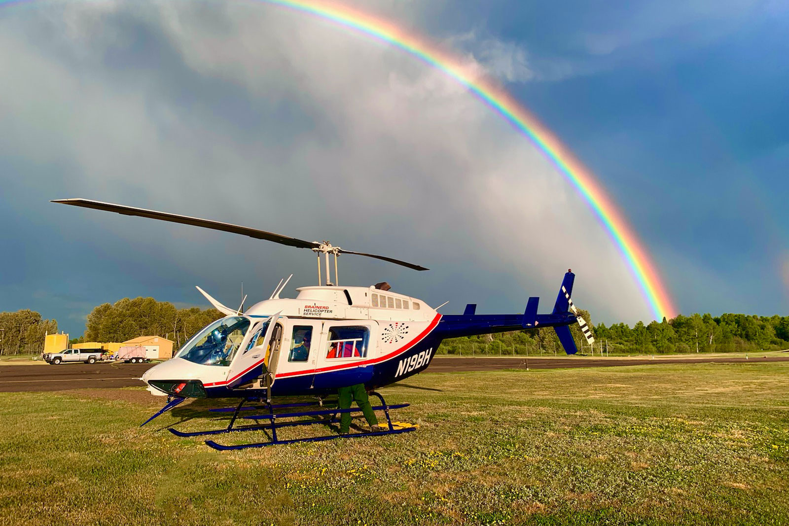 Bell 206L4